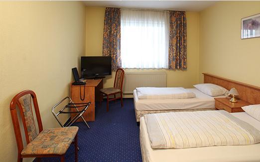 Albatros Airport Hotel Mörfelden-Walldorf Habitación foto